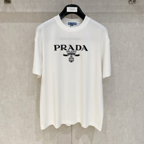 프라다 25ss 남성 로고 반팔 티셔츠 2컬러