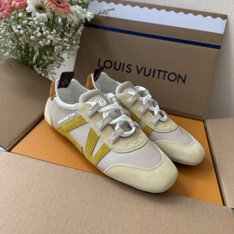 루이비통 LV 스니커리나 25SS 여성 스니커즈 라이트 베이지 1AHNEU